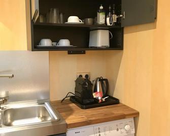 B&B Demeure Saint Louis - Carcassonne - Kitchen