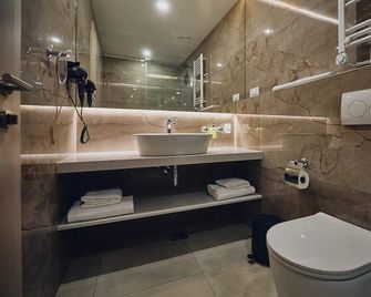 Casino & Hotel ADMIRAL Carnevale Škofije - Koper - Baño