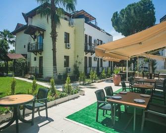 Kemer Star Hotel - Kemer - Uteplats