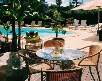 Hotel La Chaumette - Privas - Pool