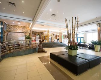 Holiday Inn Accra Airport - Acra - Lobby