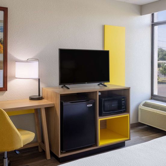 Room amenity view of Days Inn by Wyndham Winchester