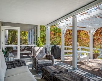 Serenity At Flat Rock - Flat Rock - Balcony