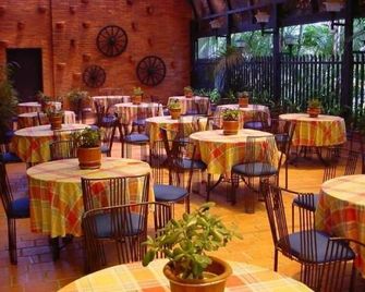 Hotel Coronado Suites - Valencia - Restaurant