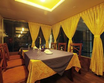 نيشورجو هوتل آند ريزورت إل تي دي - كوكس بازار - غرفة طعام