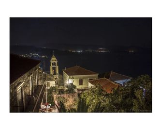 The Schoolmistress With The Golden Eyes, studios & rooms - Míthymna