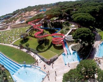 Superb apartment 200 meters from the beach. parking, all amenities nearby - Pineda de Mar - Pool