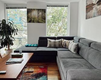 Canary Wharf - Luxury Apartments - London - Living room