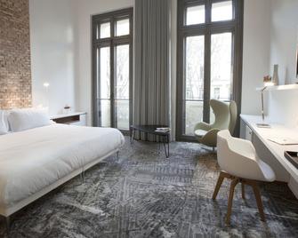 Hotel C2 - Marseille - Schlafzimmer