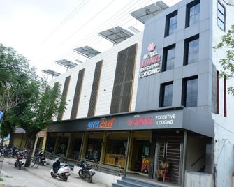 Hotel Uma Executive, Nanded - Nanded - Edificio