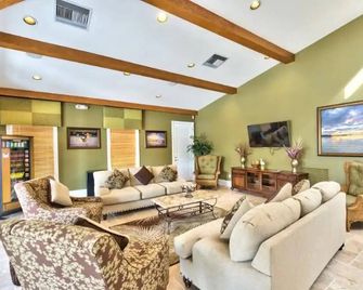 Lely Resort Luxury Condo-1 Spectacular Pool/Golf - Naples - Living room