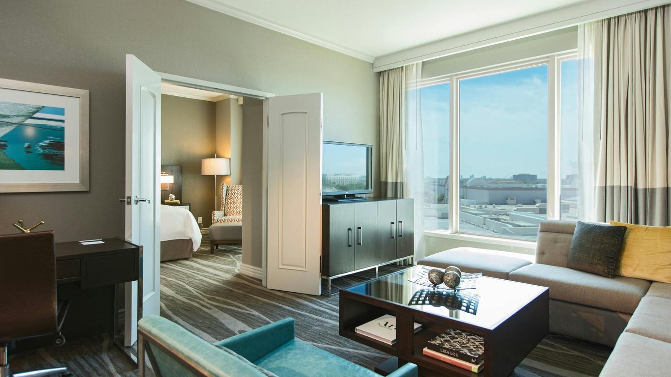 Renaissance Tampa International Plaza Hotel