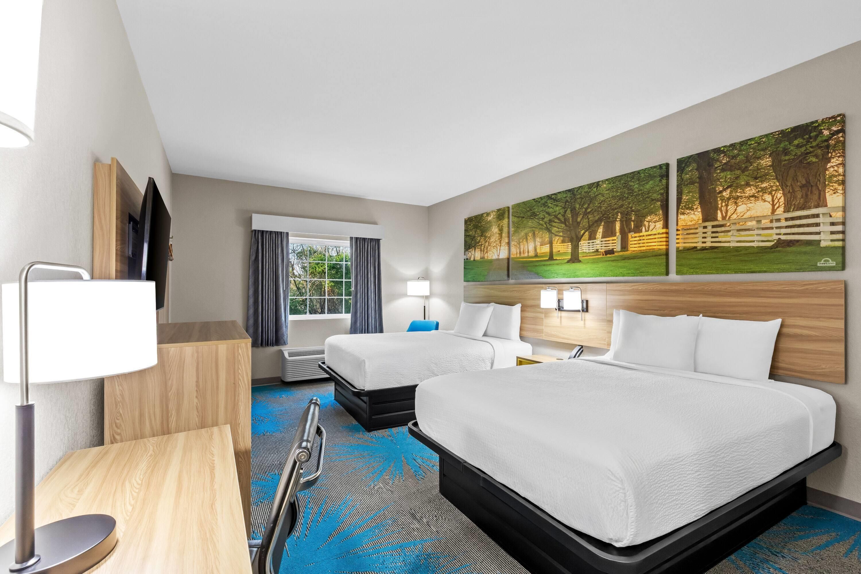 Days Inn & Suites by Wyndham Union City - Union City - Bedroom