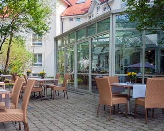 Albhotel Fortuna - Riederich - Patio