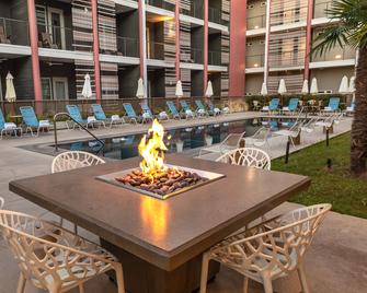 East Austin Hotel - Austin - Building