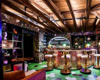 American Beech in Greenport NY - King Suite 1 - Greenport - Bar