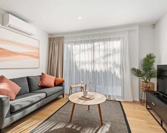 Albert Town Whare - Wanaka - Wohnzimmer