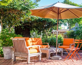 Downtown Healdsburg Loft - (30 day minimum rentals only) - Healdsburg - Innenhof