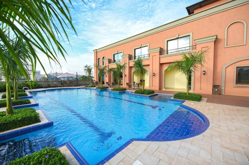 ميستيل هوتلز آند ريزيدنسيز - كامبالا - حوض السباحة