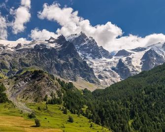 La Jarbelle - Gîte Et Spa - Les Orres - Außenansicht