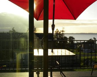 Camano Island View Rambler, Built in 2014 - Camano Island - Balcony