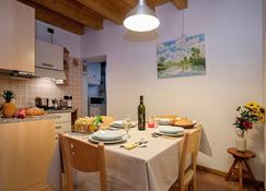 Appartamento Centro Storico Riva - Riva del Garda - Dining room