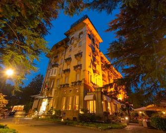Palace Grand Hotel Varese - Varese - Budova