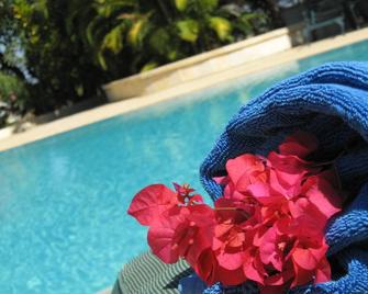 Sunny Hotel Majunga - Majunga - Piscine