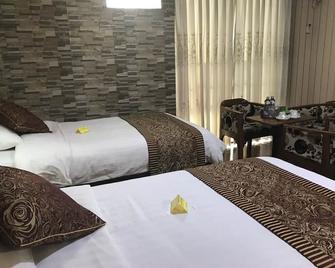 Crystal Palace Hotel - Yangon - Bedroom