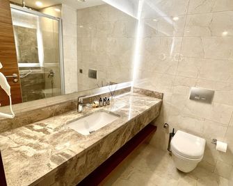 Turkmen Riverside Hotel - Adana - Bad