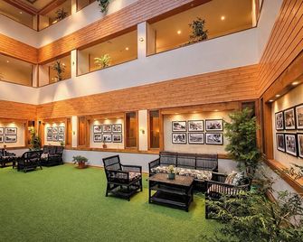 Yashshree Sanderling Mall Road - Darjeeling - Lobby