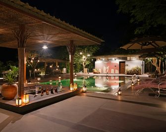 Brij Sone Bagh, Bandhavgarh - A Luxury Jungle Retreat - Tala - Pool