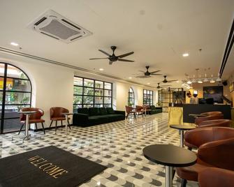 Citrus Hotel Johor Bahru by Compass Hospitality - ג'והור באהרו - טרקלין