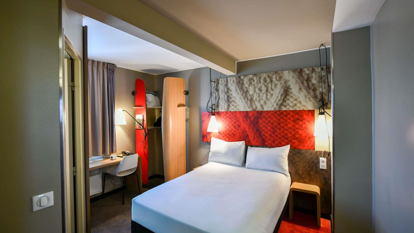 ibis Paris Canal Saint-Martin