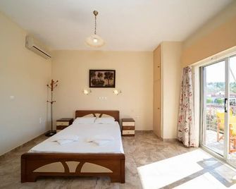 Lorenzo House Apartments - Lassi