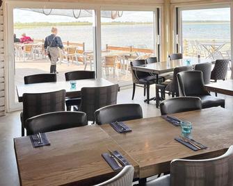 6 Person Holiday Home In Köpingsvik-By Traum - Köpingsvik - Restaurant