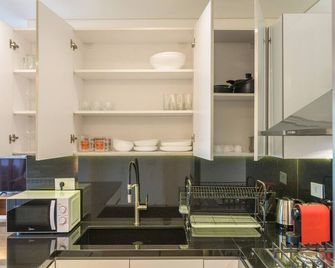 Vantage - 2 BR Apt by The Valley in Kfardebian - Faraya - Kitchen