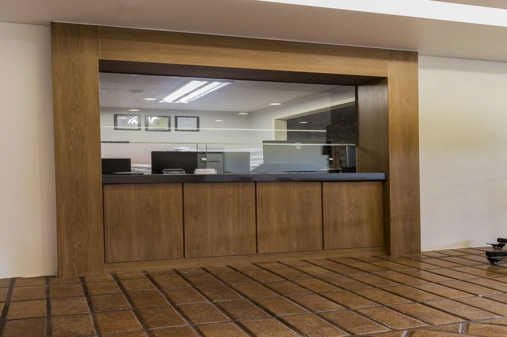 ذا وايت فيو بنسيون