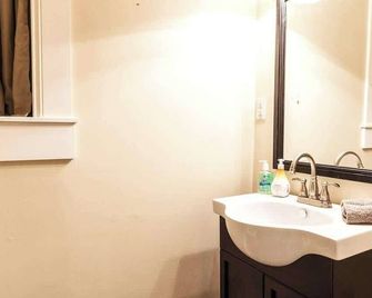 Historic 3Br Home in Heart of SLC Close to Skiing - Salt Lake City