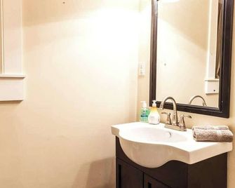 Historic 3Br Home in Heart of SLC Close to Skiing - Salt Lake City