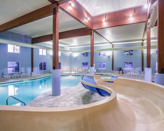 Holiday Inn Express Wisconsin Dells By IHG - Wisconsin Dells - Pool