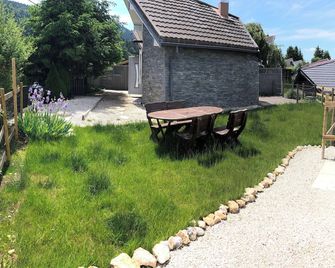 Pagotin chalet with beautiful view - Métabief - Restaurant