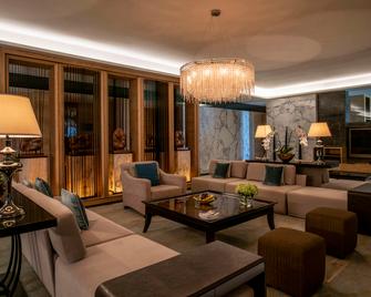 Park Hyatt Abu Dhabi Hotel and Villas - Abu Dhabi - Area lounge