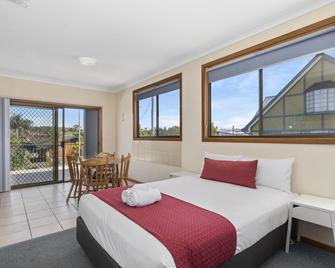 Coastal Bay Motel - Coffs Harbour - Bedroom