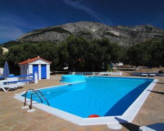White Rock Apartments - Marathokampos - Pool