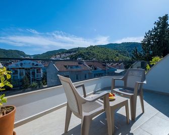 Sunrise City Residence - Fethiye - Balcón