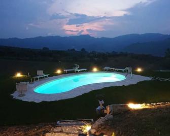 B&B Case Pacifici - Ascoli Piceno - Piscina