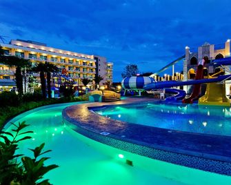 Dit Evrika Beach Club Hotel - Sunny Beach - Pool