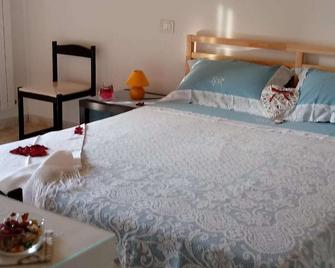 B&B La Casetta - Torre de' Passeri - Bedroom
