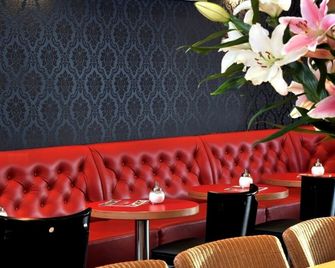 Stadthotel Langenfeld - Langenfeld - Restaurant